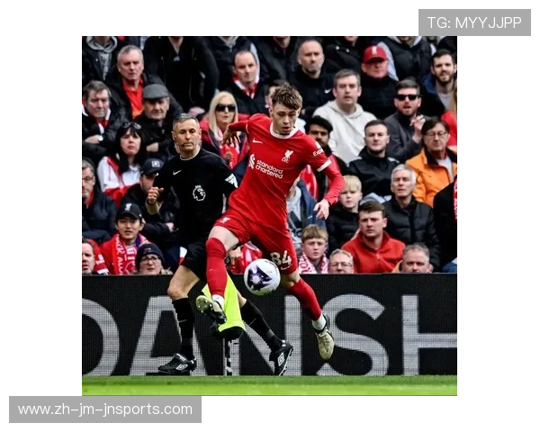 英超联赛中最受欢迎的赞助足球鞋品牌介绍